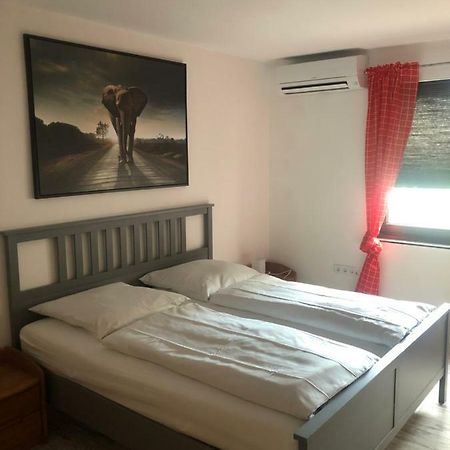 Apartmán Wohnen Auf Zeit Duisburg Exteriér fotografie